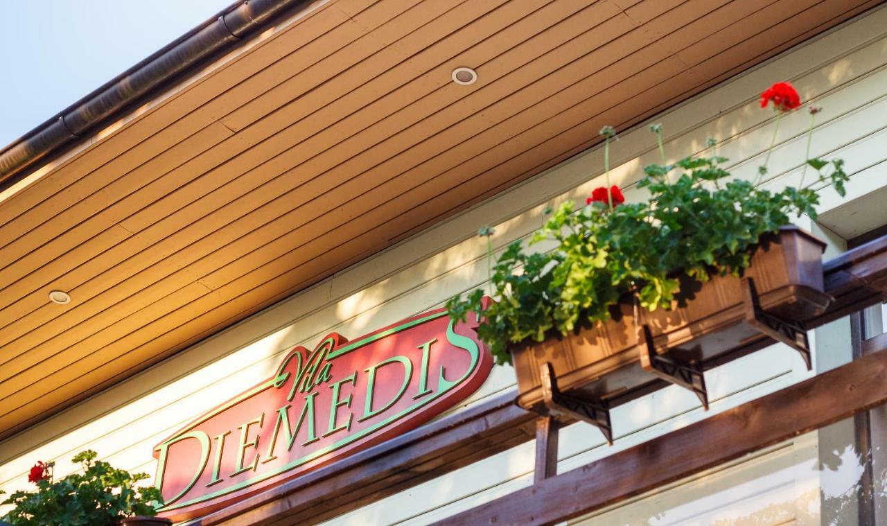 Hotel Vila Diemedis Palanga Exterior photo
